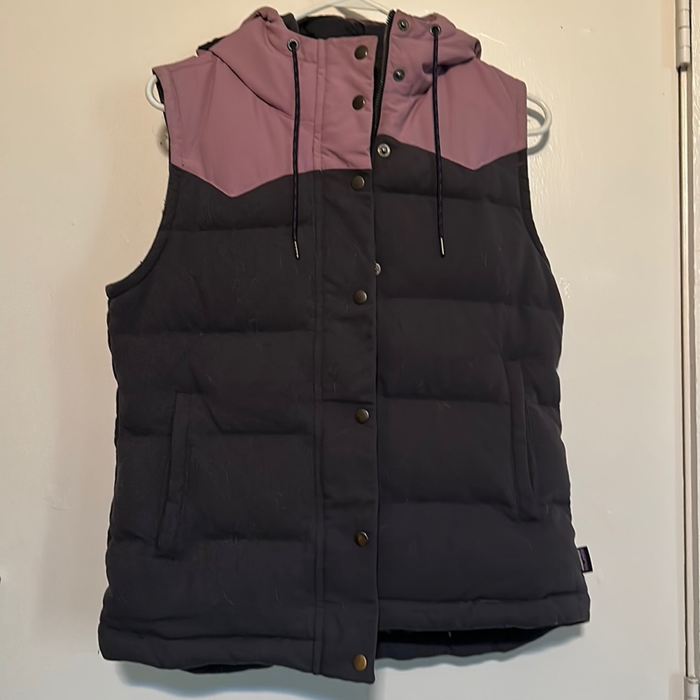 Patagonia Bivy vest-lavendar and gray, size small.